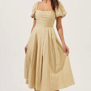 NEW ASTR The Label Dusty Yellow Pleated Short Bubble Sleeve Midi Dress Size M
